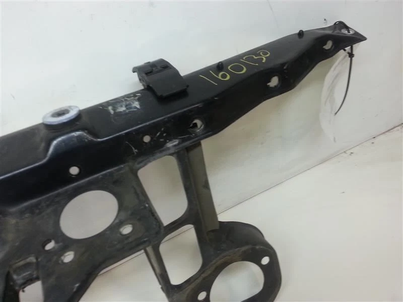 92 93 94 95 96 97 98 99, BMW M3, soporte núcleo radiador, N.º de parte: 41-13-8-122-560 Foto 2 de 2