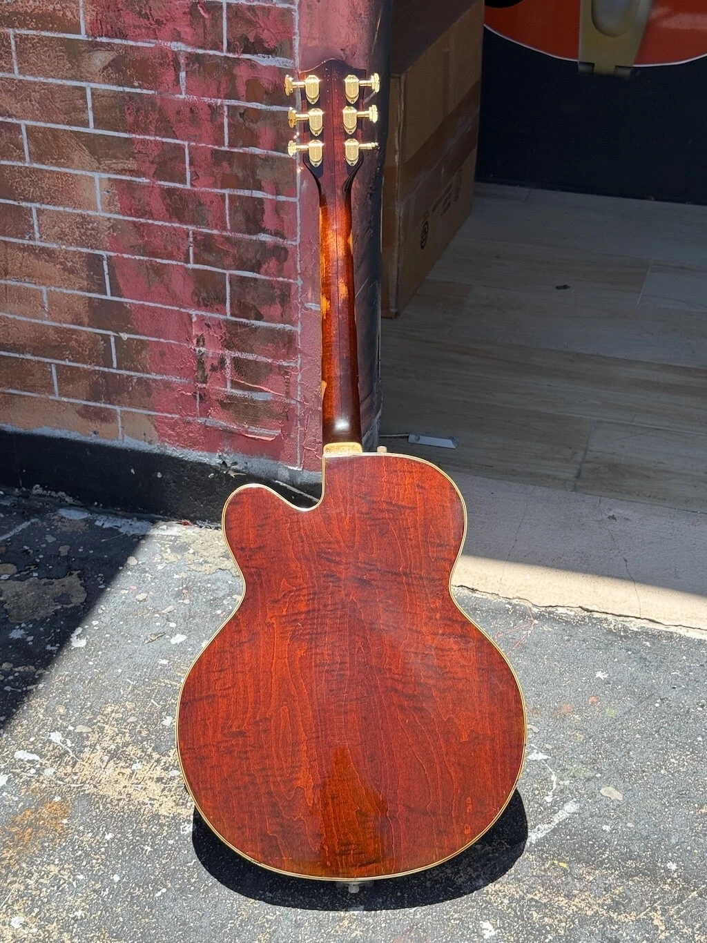 Picture 4 of 24