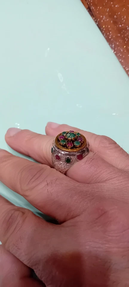 Anello In Argento925 Con Ricalcoli In Oro .misura 20 mm Con Pietre Radice Di Rub - Immagine 2 di 4