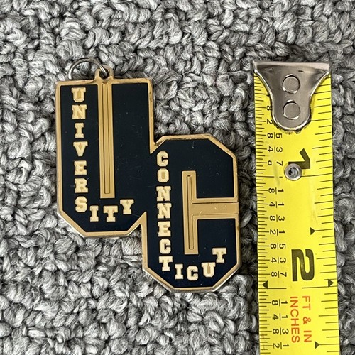 University Of Connecticut Huskies UCONN Basketball Metal Keychain Pendant - Picture 2 of 6