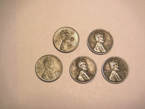 FIVE (5)  1943  P  LINCOLN  STEEL  ONE CENT  COINS - Good  Circulated