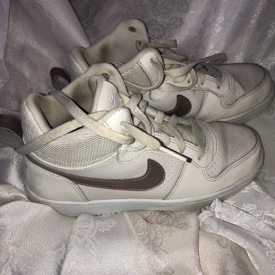 Buy Nike white Youth Court Borough Mid 