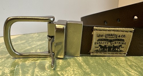 LEVI STRAUS & CO SYNTETIC LEATHER BROWN BELT SIZE 26 -28 (20) - Picture 2 of 8