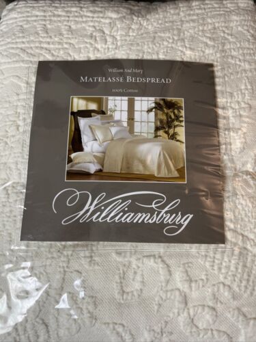 William And Mary Matelasse Bedspread By Williamsburg 100% Cotton Bone RN# 105021 - Picture 6 of 7