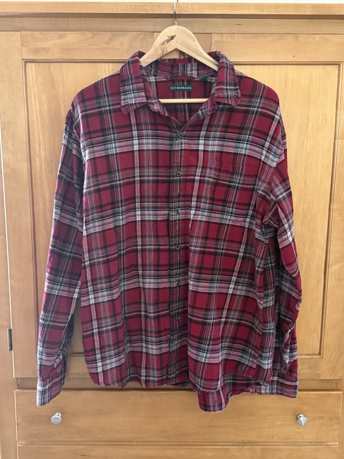 G.H BASS & Co. Men&rsquo;s Red Black And White Flannel Great Qua
