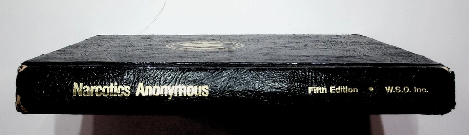 Narcotics Anonymous by World Service Office Fifth Edition 1988 Recovery Used - Image 2 of 4