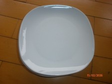 5 weiße Vorlege Kuchen Teller von Crea Table weiß viereckig quadratisch 19 X 19