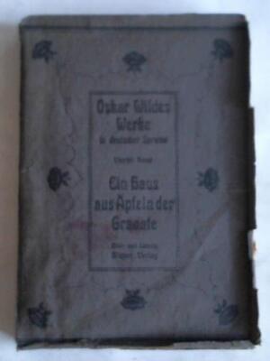 Ein Haus aus Äpfeln der Granate