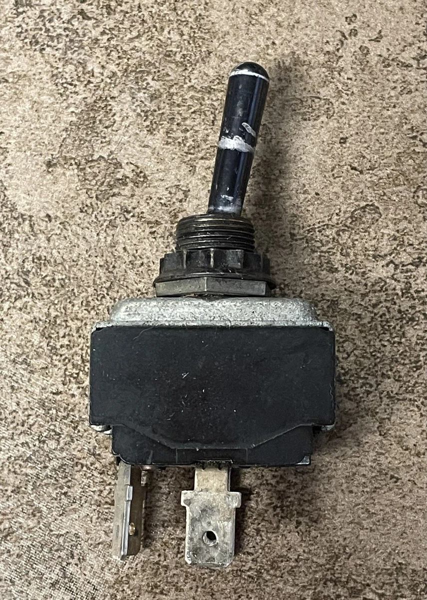 PETERBILT SWITCH TOGGLE 16-06657 / 05679HD *READY TO SHIP* | eBay 