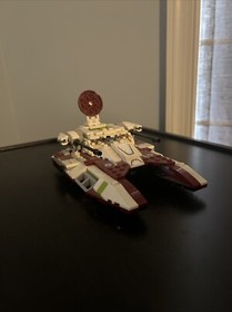 LEGO Star Wars: Republic Fighter Tank (75182)