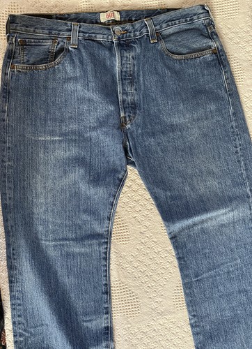 Levis 501 Jeans Men 40 Blue Straight Medium Wash Denim Button Fly Pants 40x30 - Picture 6 of 10