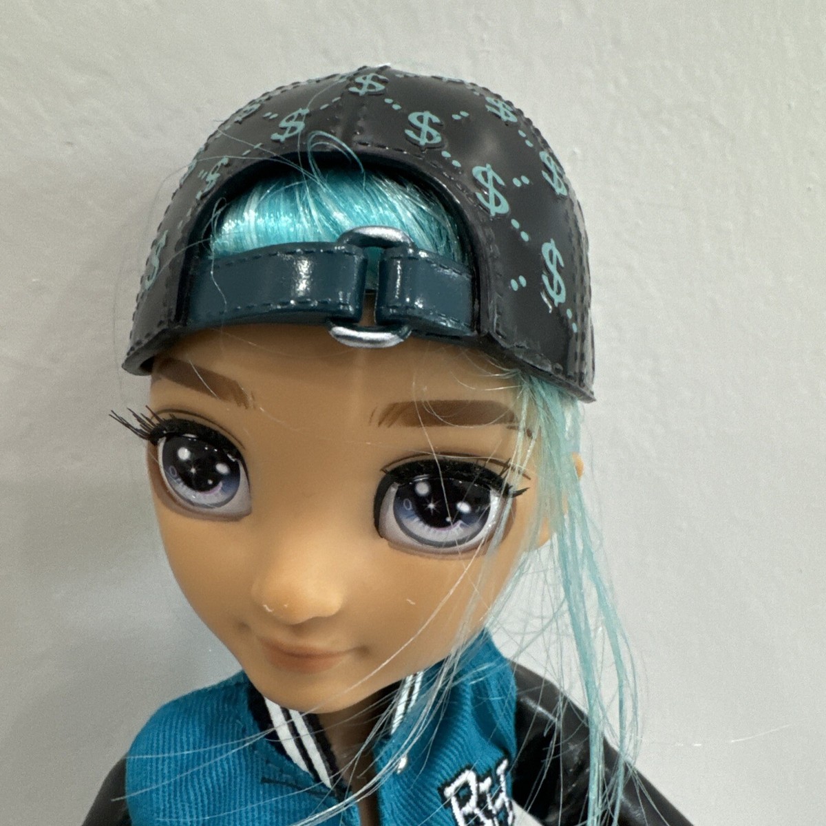 Rainbow High Fashion River Kendall Teal Boy Doll 2 Outfits Series