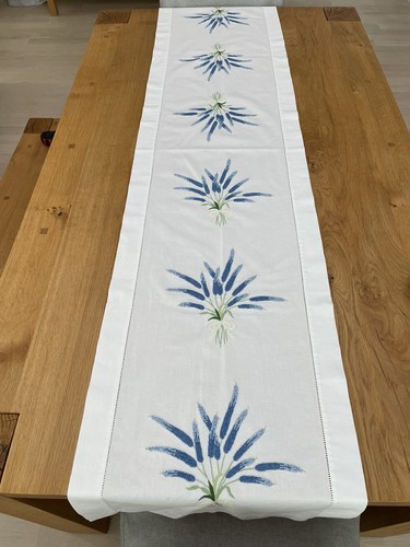 Vintage Table Runner & 12 Napkins Floral Punch Needle Satin Stitch Embroidery - Picture 5 of 12