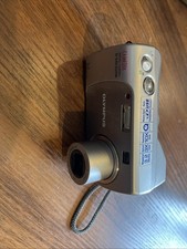 Olympus CAMEDIA D-540 Zoom 3.2MP Digital Camera - Silver TESTED WORKS GREAT