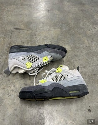 Nike Air Jordan 4 Retro SE Neon 95 Cool Grey Volt