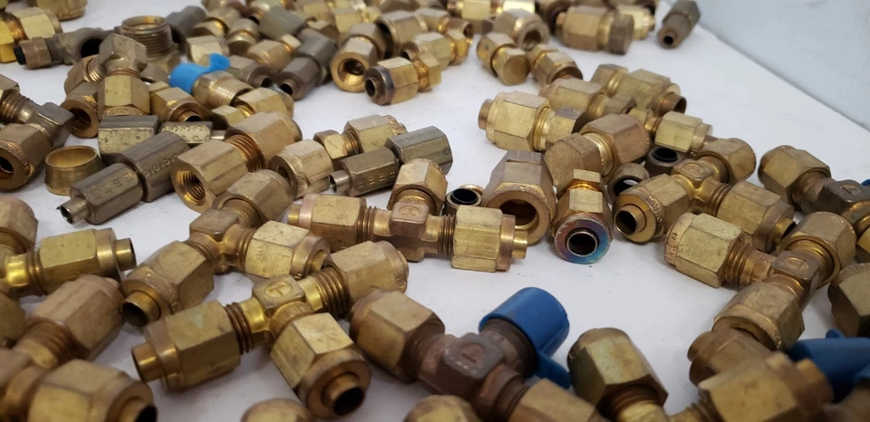 LARGE LOT OF TYLOK BRASS COMPRESSION FITTINGS, NNB - Image 4 of 4