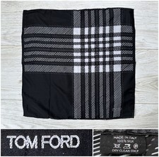 290 Tom Ford Black White Gray Silk Geometric Plaid Pocket Square 16 x 16 Italy