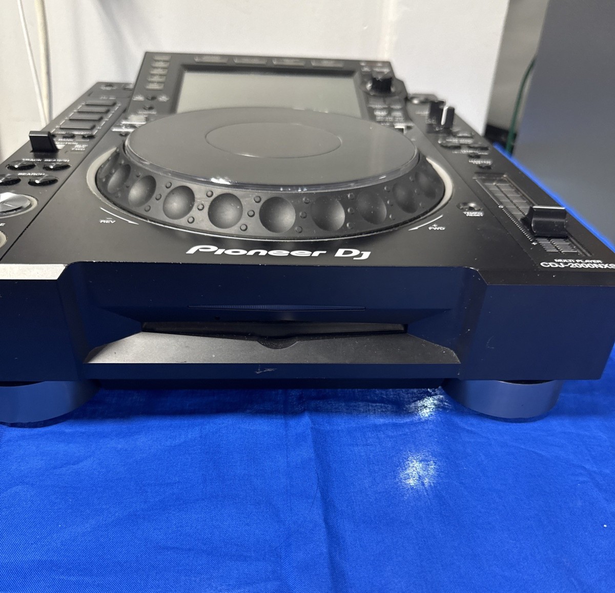 Pioneer CDJ2000NXS2 Professional Multi Audio Player for sale