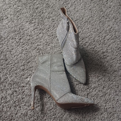 Steve Madden Winona High Heel Bootie Rhinestone Size