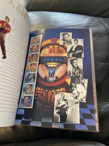 1993 USPS Commemorative Stamp Collection Year Book-with complete set stamps - Picture 5 of 10