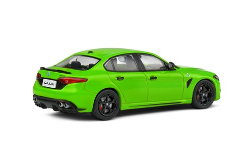 Solido S4313106 Alfa Romeo Giulia Quadrifoglio acid green 2020 Maßstab 1:43 - Picture 4 of 5