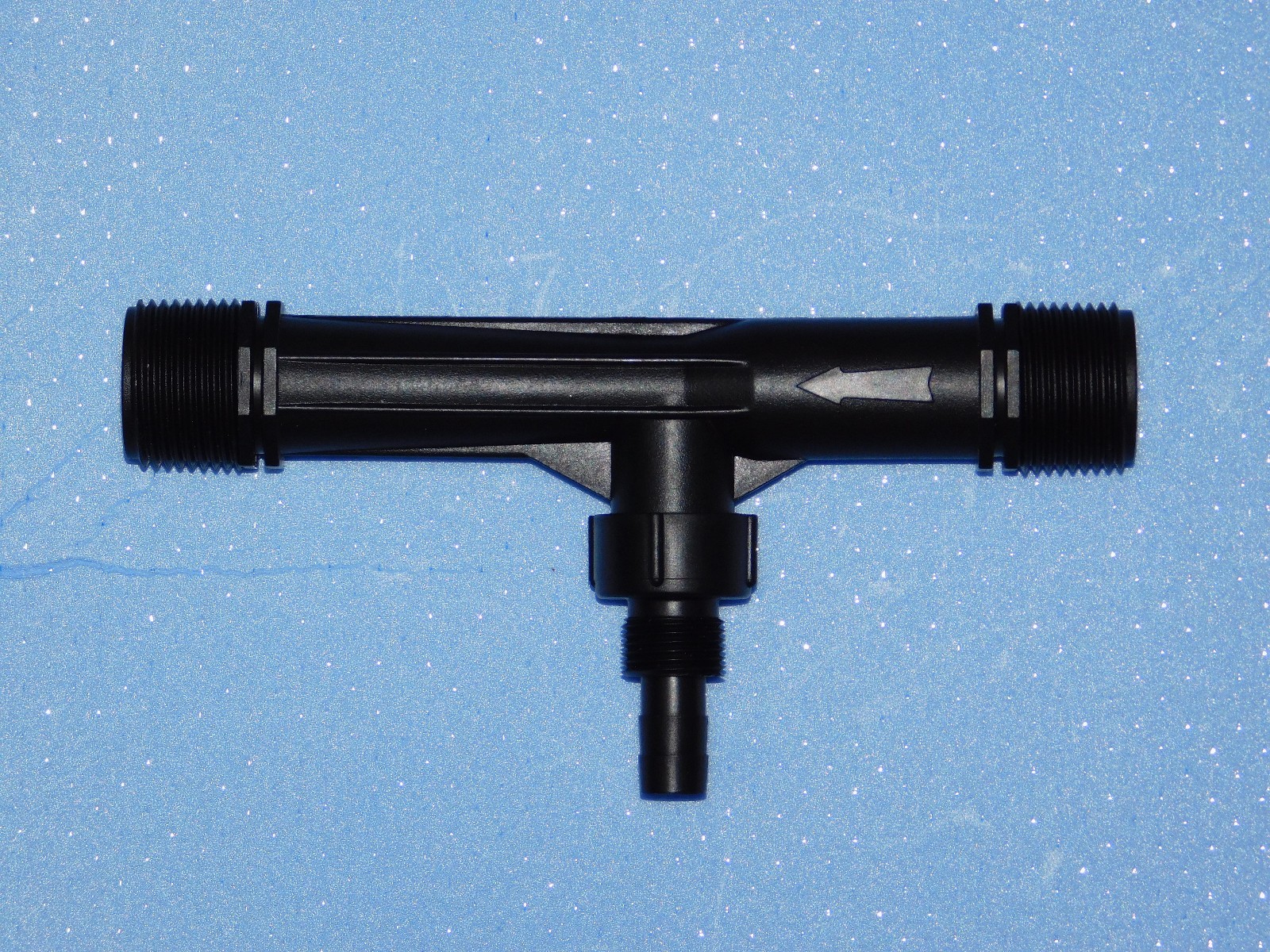 Fertilizer injector for drip irrigation systems. Liquid Fertilizer