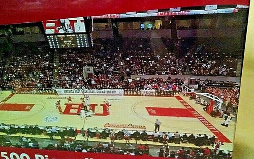 BOSTON UNIVERSITY BASKETBALL AGGANNIS ARENA PUZZLE NEW 500 PC R&R PZ-C-BU12. - Picture 8 of 8