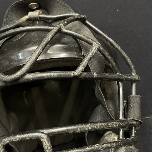 Wilson Catchers Baseball Helmet Mask Model A3060 Size 6 3/4 - 7 1/4 Pre Owned - Picture 5 of 11