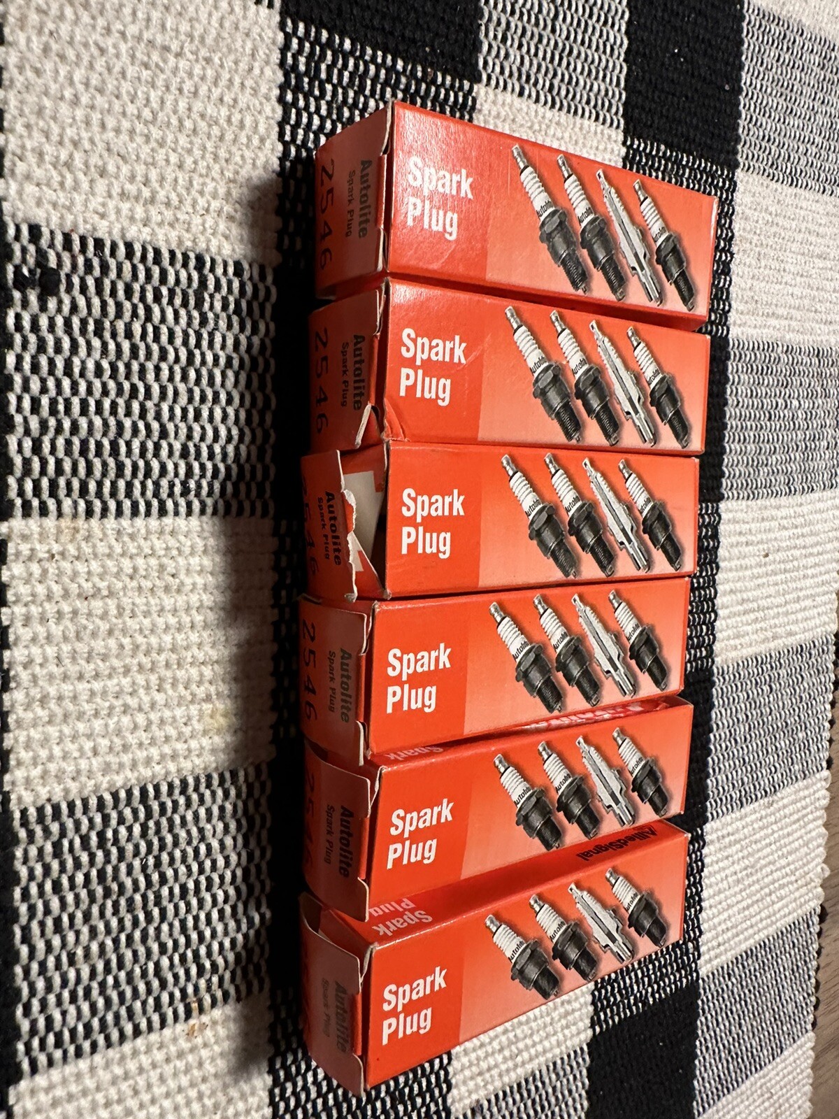 Autolite Spark Plug 2546 ,  Set Of 6 New Spark Plugs Allied Signal