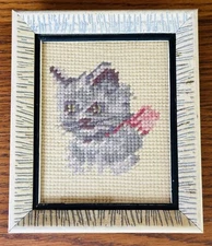 GRAY CAT NEEDLEPOINT STRIPED FRAMED PICTURE VINTAGE HANDMADE Kitten Pink 5"x6"