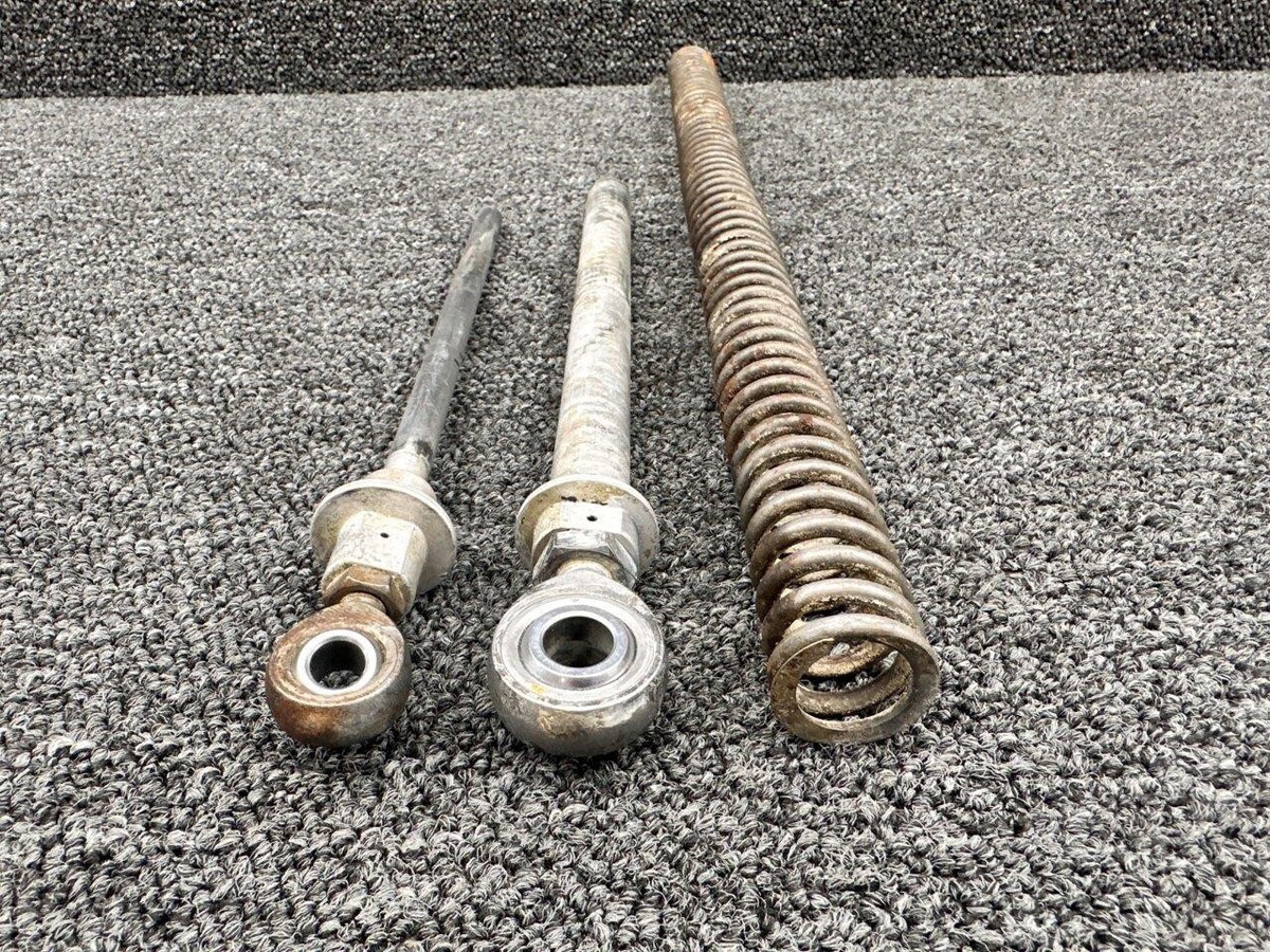 104723-003, 687-931 Piper PA46-310P Nose Gear Link Assembly