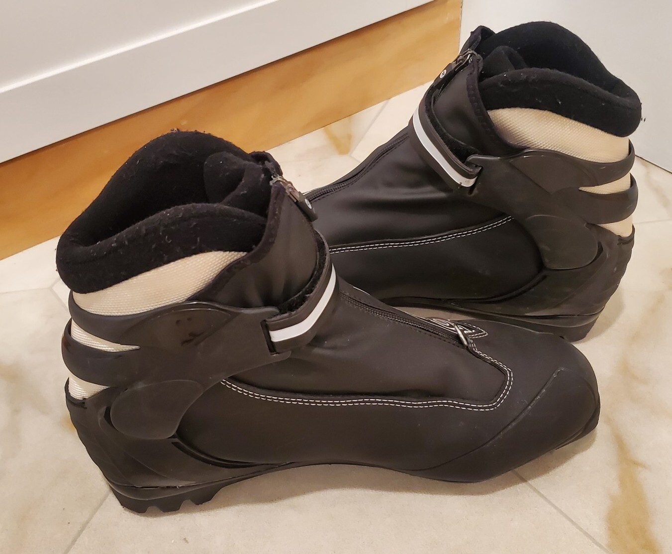 Rossignol X5 Nordic Cross Country Ski Boots Size EU 46 Rottefella NNN