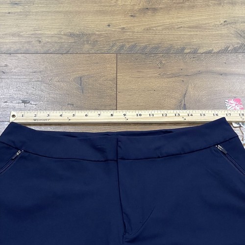 Tommy Bahama Shorts Women XL Active Golf Bermuda Relaxed Stretch Performance NWT - Picture 9 of 12