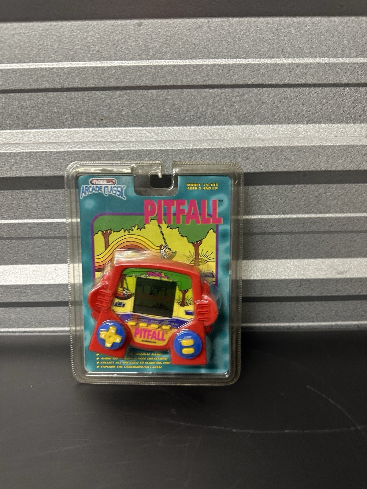 1998 Tiger Electronics Arcade Classic Pitfall Handheld LCD Game New Sealed Packa