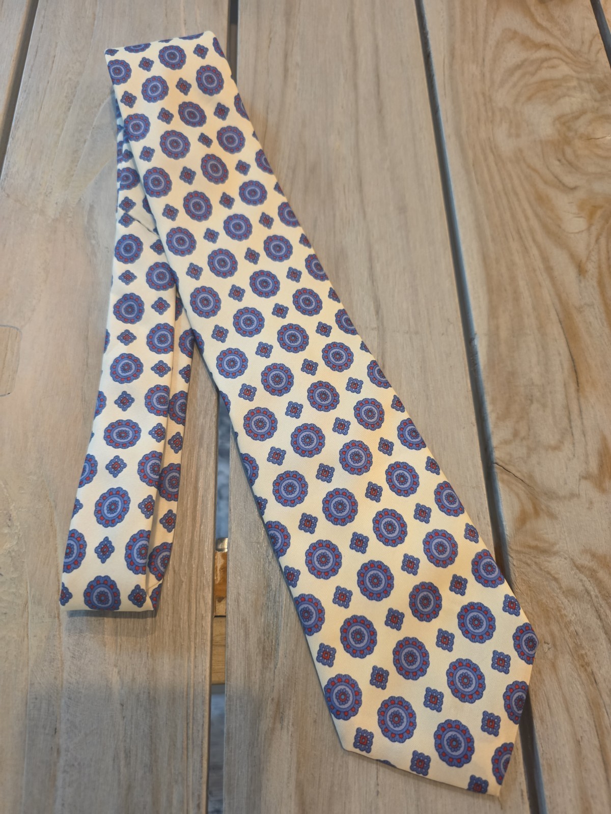 Italian All Silk Handmade Tie Cream Blue Red Medallion Necktie