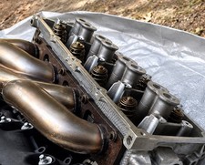 2019 Dodge Charger 6.4l 392 Hemi Oem Cylinder Heads Pair W Exhaust Manifolds