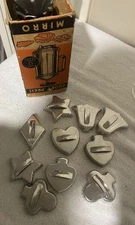 Vintage 1960's Mirro Easy Grip Cooky Cookie Press 12 Discs & Mix Cutters