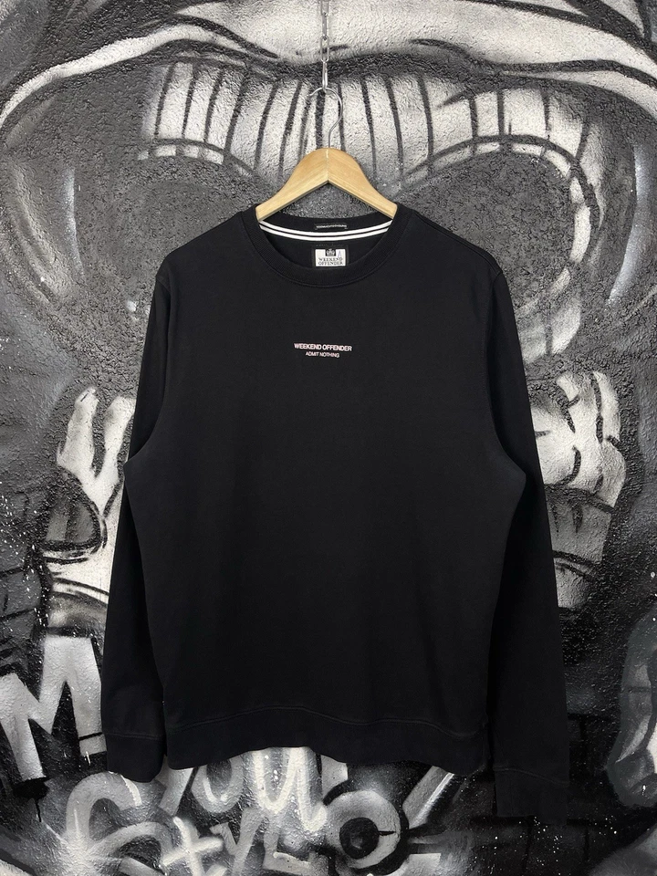 Sudadera informal negra Weekend Offender para hombre talla grande Foto 2 de 4