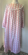 VTG Lanz of Salzburg Flannel Nightgown Logo Print Hearts  Eyelet Lace Size Sm