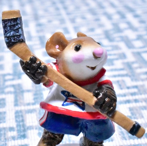 Wee Forest Folk MS-20 Phil Mouseposito Slapshot EE. UU. Patriótico ESPECIAL Hockey WFF - Imagen 11 de 12