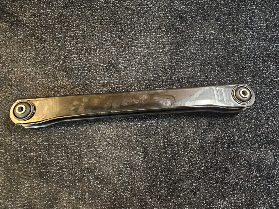 Задний нижний рычаг управления подвеской Moog RK643119 для GMC Yukon XL (2015–2020 гг.) - Изображение 3 из 4