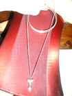 VINTAGE SILVERTONE SMALL ARROW PENDANT NECKLACE/BANGLE BRACELETS/EARRINGS SET — photo 7