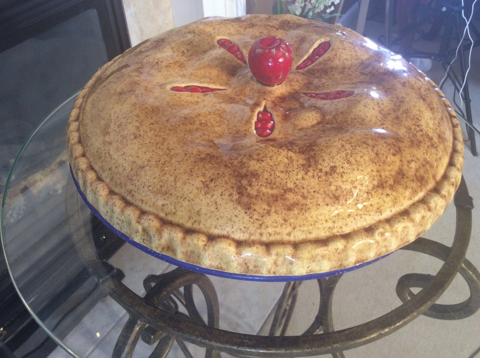 Rare Vintage SOUTHERN CHERRY PIE Ceramic Cover w/blue Plate