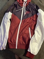 Nike womens Xs light weight full zip hooded windbreaker 0872