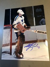 St. Louis BLUES Mike LIUT #1 Tall STATUESQUE Signed 8X10 Holo & COA Fan-FAVORITE
