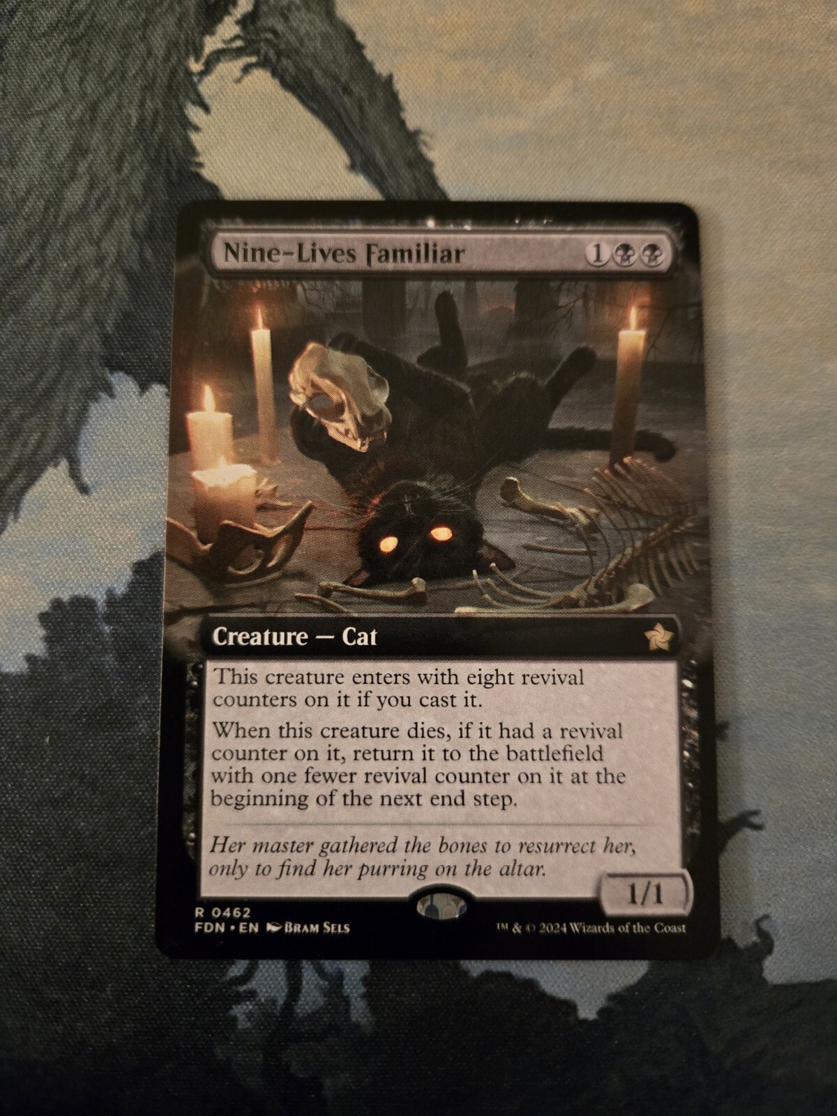 MTG FDN Nine Lives Familiar Extended Art NM