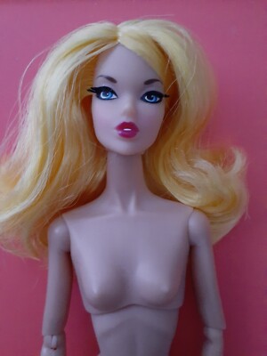 Jason Wu Dynamite Girls JETT nude MINTY!! DISPLAYED ONLY!! | eBay