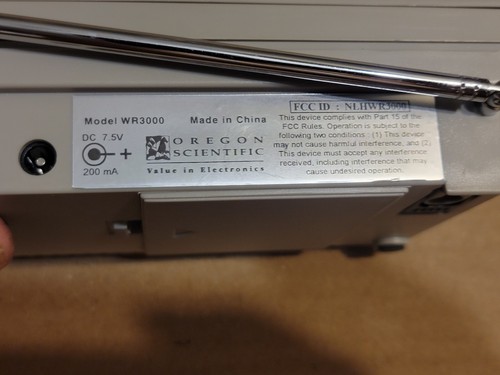 Oregon Scientific All Hazards Weather Radio NOAA Emergency Alert WR-3000 Clock - Picture 8 of 13