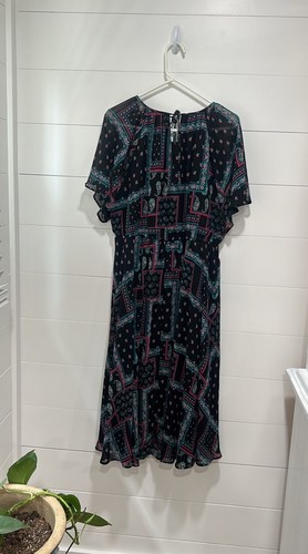 Torrid Black Teal Pink Midi Chiffon Flutter Sleeve Pleated Midi Dress Size 3X - Picture 12 of 13
