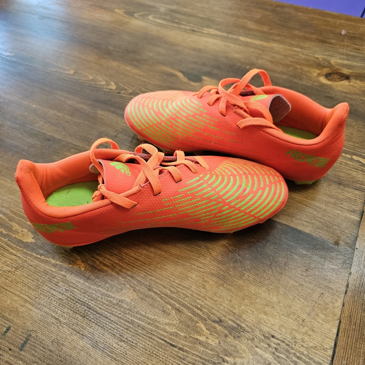 Adidas predator best sale youth soccer cleats